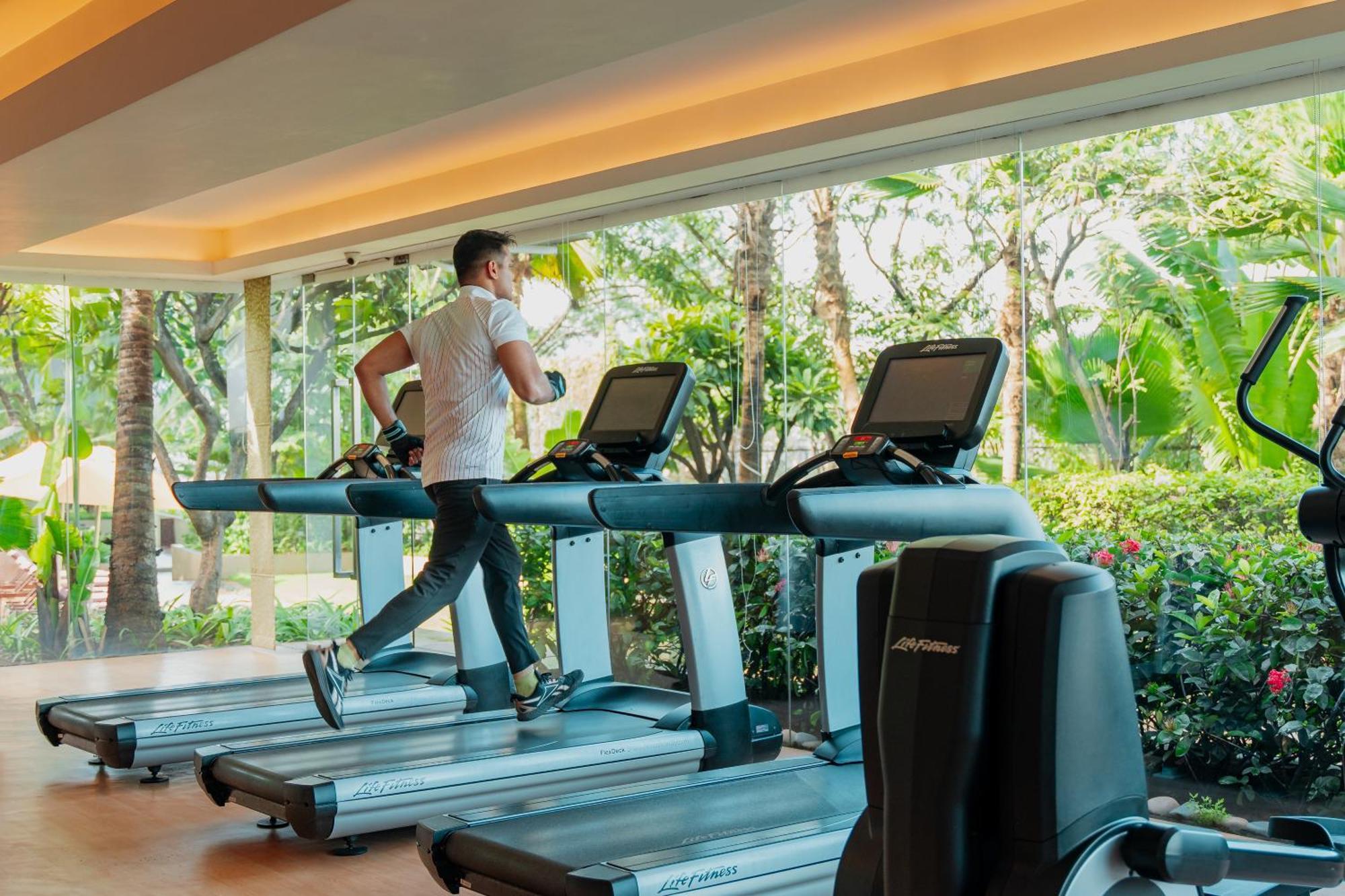 Hyatt Pune Exterior foto A treadmill