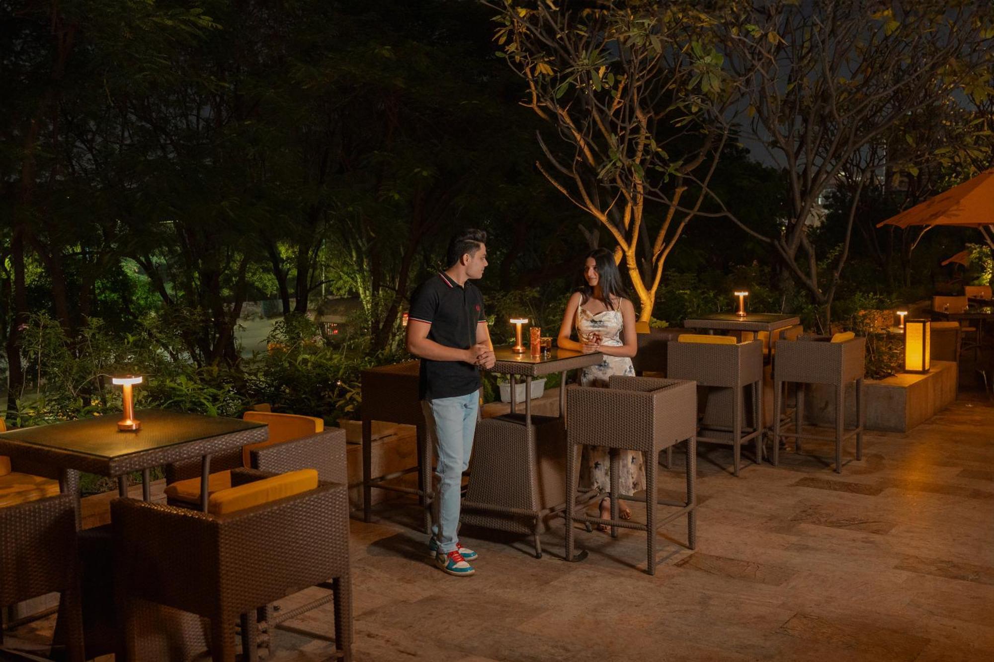 Hyatt Pune Exterior foto The Bar